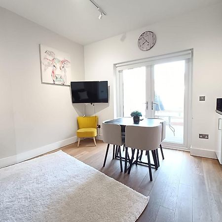 Appartamento Roof Terrace 2Bed Property Camden Free Wifi Londra Esterno foto